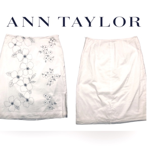 ANN TAYLOR White Pencil Skirt w/Beautifully Detailed Black Floral Embroidery SZ6 - Picture 1 of 5